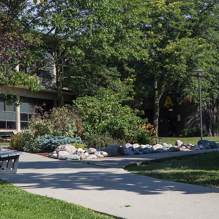 Humber College Lakeshore Campus Residence 多伦多 外观 照片